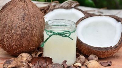 7 usos del aceite de coco fuera de la cocina